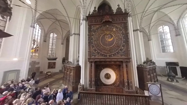 Zegar astronomiczny - Rostock | Secret World Trip Planner