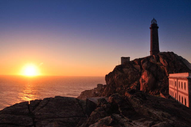 欧洲最后的夕阳 - Cabo Touriñán | Secret World Trip Planner