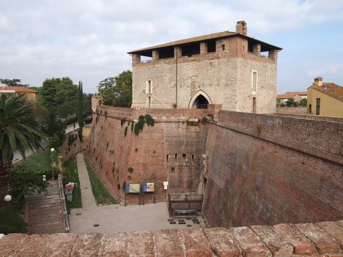 Mury Medici Grosseto - Grosseto | Secret World Trip Planner