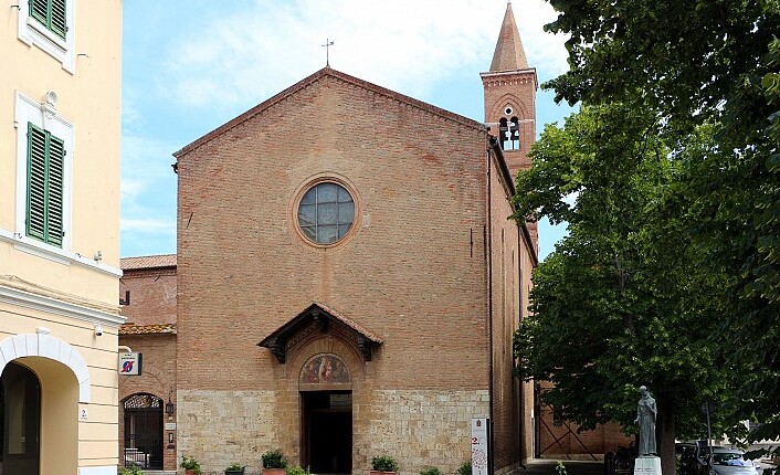 Kościół św. Franciszka i jego krucyfiks - Grosseto | Secret World Trip Planner