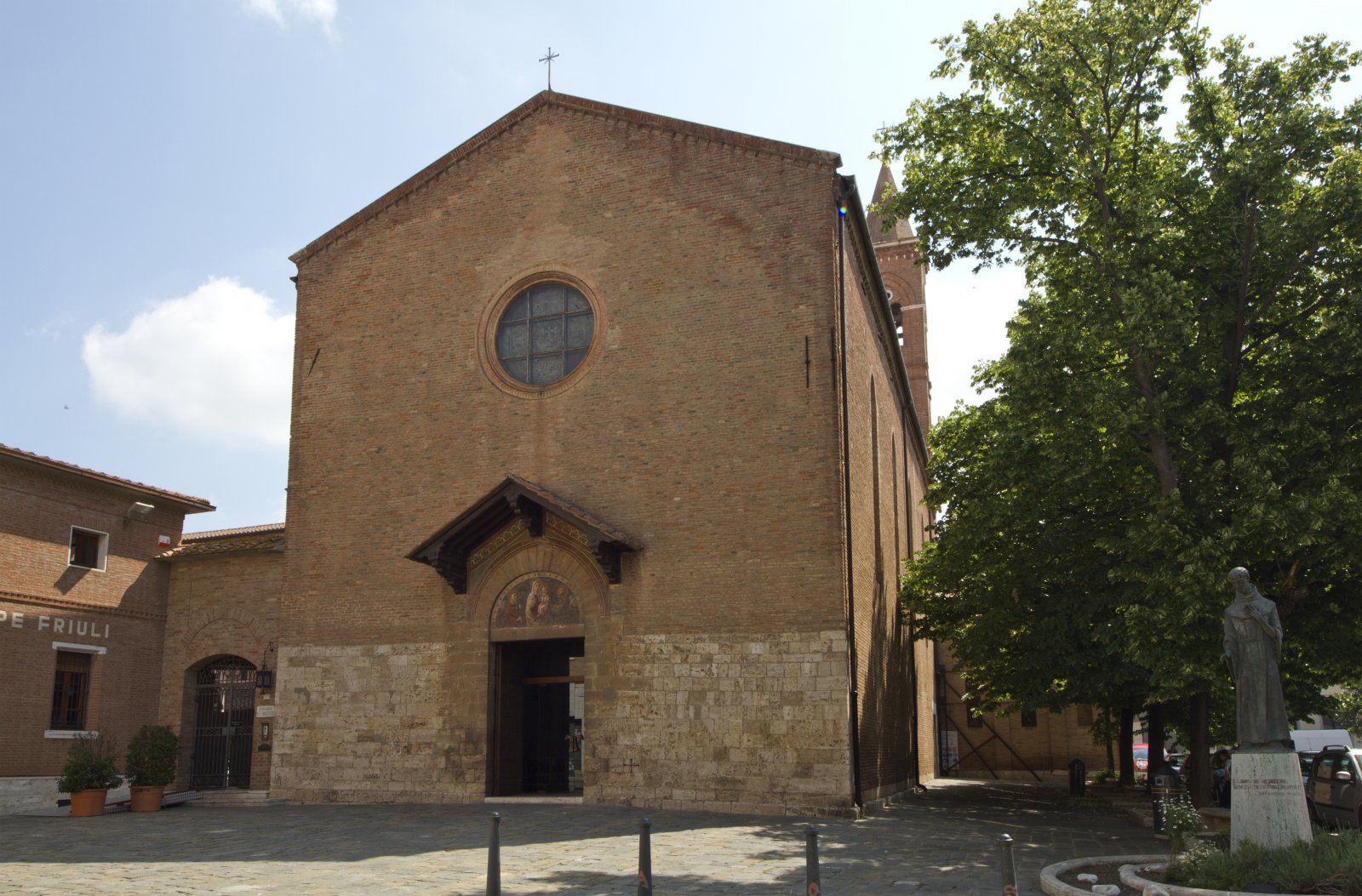 Kościół św. Franciszka i jego krucyfiks - Grosseto | Secret World Trip Planner