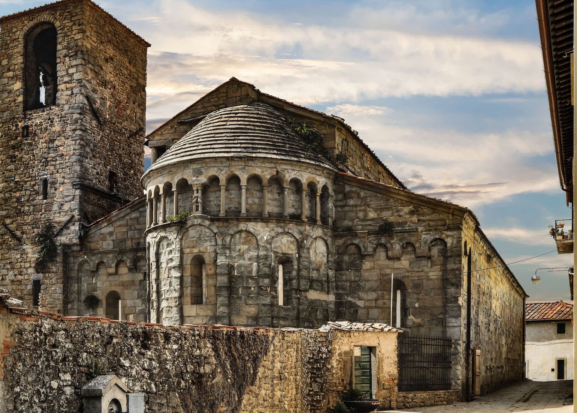 San Pietro o Pieve di Gropina - Gropina | Secret World Trip Planner