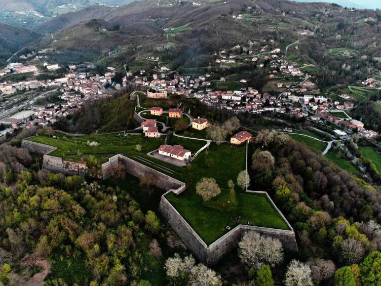 Twierdza Mont ' Alfonso - Castelnuovo di Garfagnana | Secret World Trip Planner