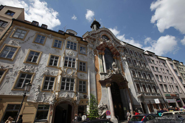 尼波穆克的圣约翰教堂 - München | Secret World Trip Planner