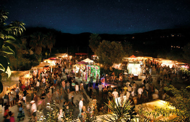 伊比沙的嬉皮士市场Mercat de las Dalias - San Carlos | Secret World Trip Planner
