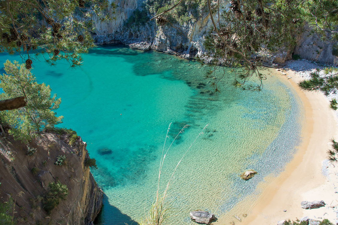 A Baia del Buon Dormire é uma das mais belas praias da Itália  - Spiaggia del Buon Dormire | Secret World Trip Planner