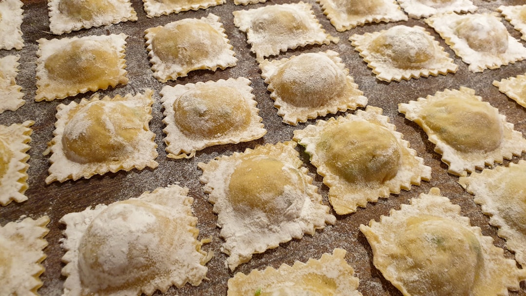 I tortelli fritti di Natale - Reggio Emilia | Secret World Trip Planner