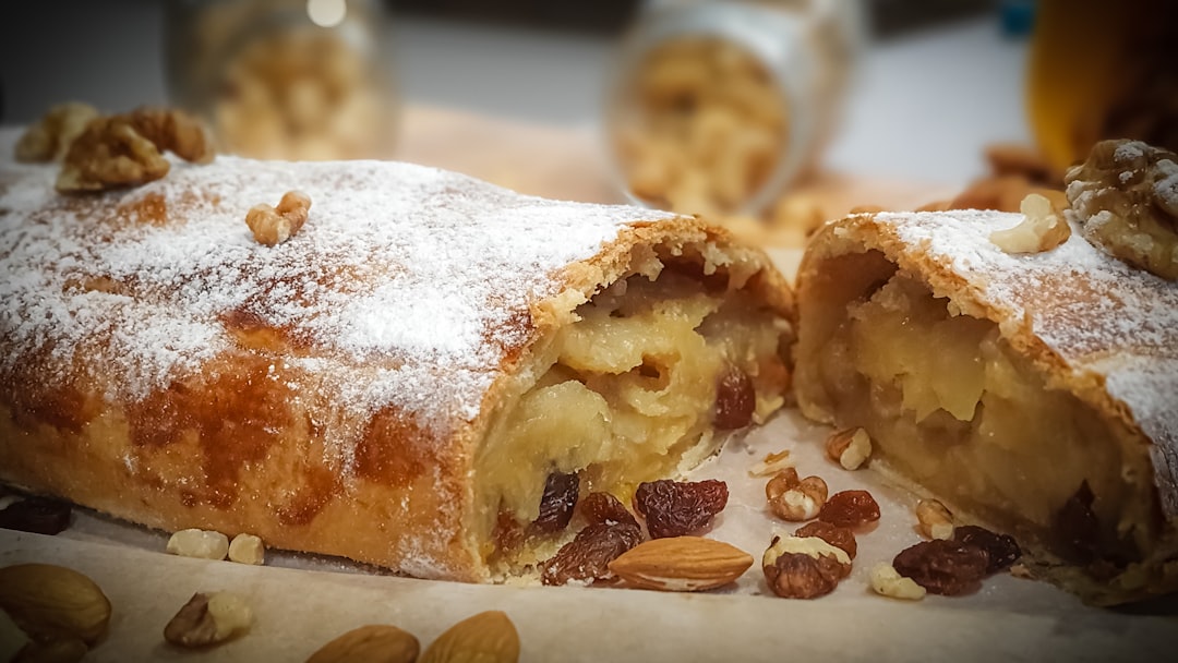 Apple Strudel (Apfelstrudel) - Trentino-Alto Adige | Secret World Trip Planner