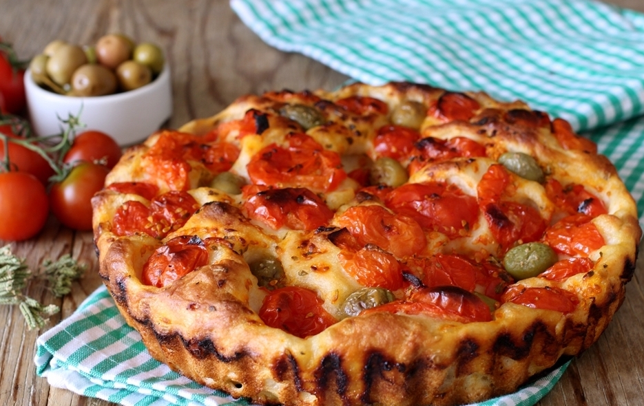 La Focaccia barese - Bari | Secret World Trip Planner