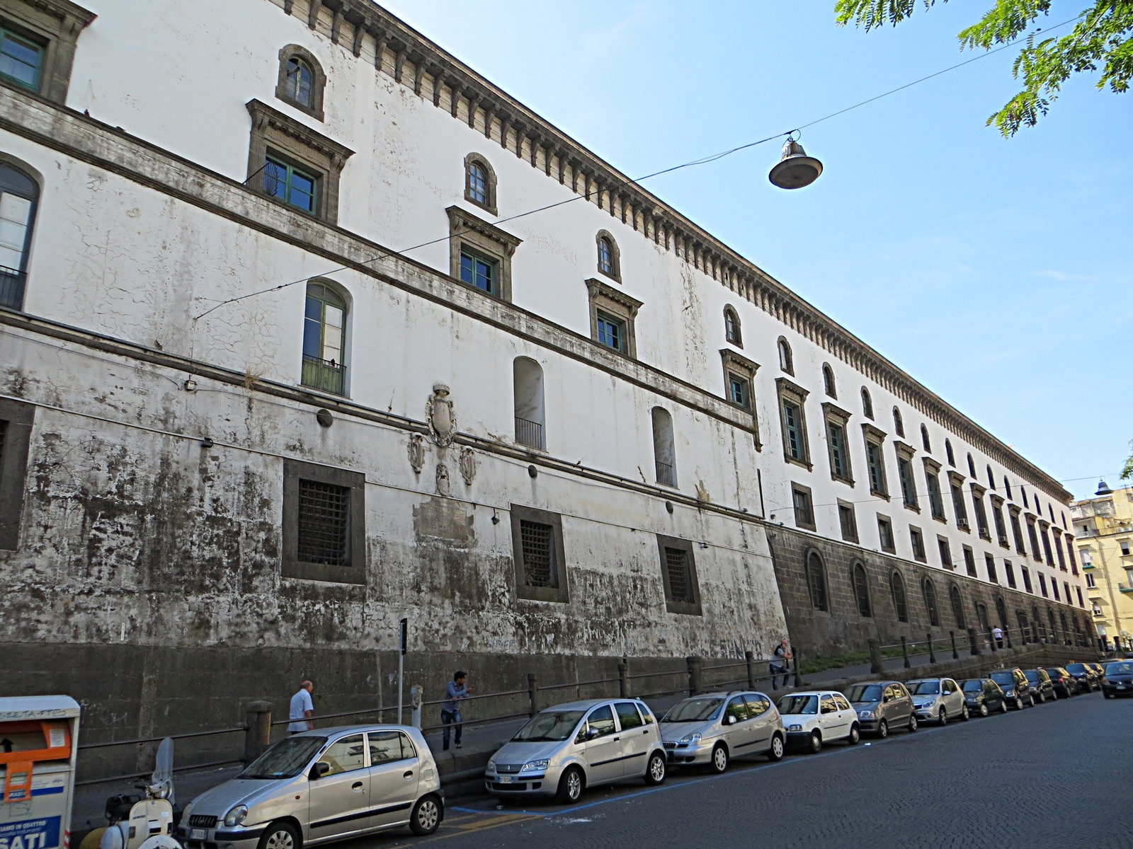 카스텔 카푸아노:나폴리에서 가장 오래된 - Napoli | Secret World Trip Planner