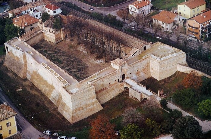 Forteresse malatestienne - Fano | Secret World Trip Planner