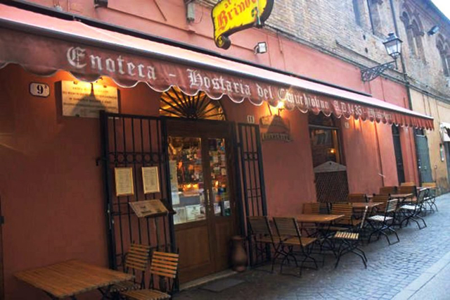 De oudste taverne ter wereld - Ferrara | Secret World Trip Planner