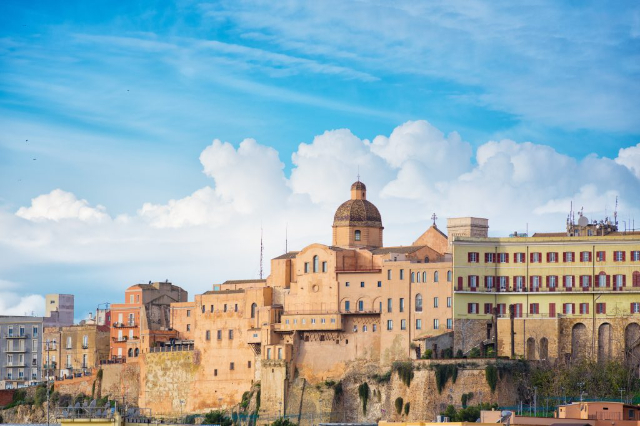 Kasteelwijk - Cagliari | Secret World Trip Planner