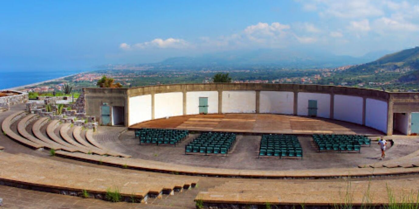 Teatr Ruin Cirella - Cirella | Secret World Trip Planner