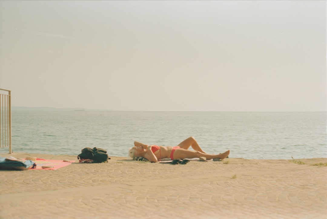 La Lanterna, la spiaggia dove uomo donne sono divisi - Trieste | Secret World Trip Planner
