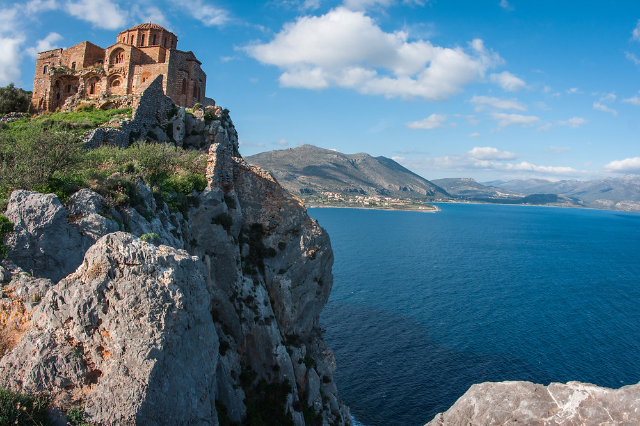 아기아 소피아 교회 - Monemvasia | Secret World Trip Planner