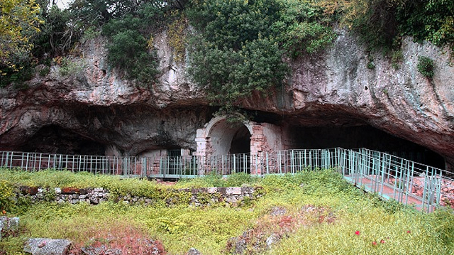 Archeologisch en natuurlijk park van Santa Maria di Agnano - SS16 Adriatica | Secret World Trip Planner
