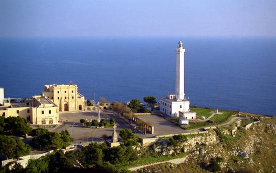 El faro de Santa Maria di Leuca - Leuca | Secret World Trip Planner