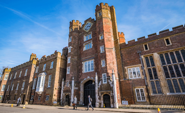 Palacio de Santiago - Londra | Secret World Trip Planner