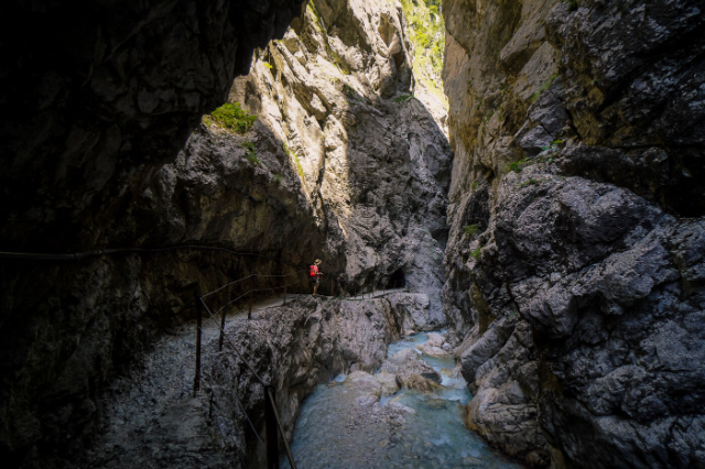 Ущелье, пешеходная дорожка Гармиш-Партенкирхен - Garmisch-Partenkirchen | Secret World Trip Planner