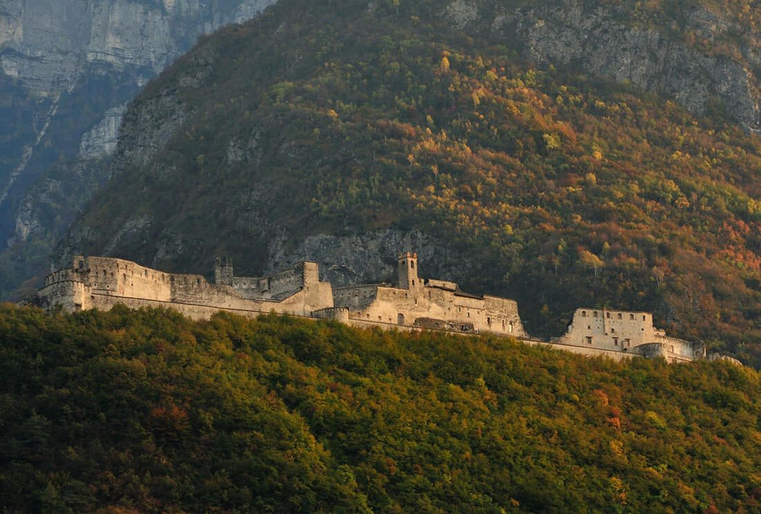 Castel Beseno, la fortezza più antica del Trentino - Besenello | Secret World Trip Planner