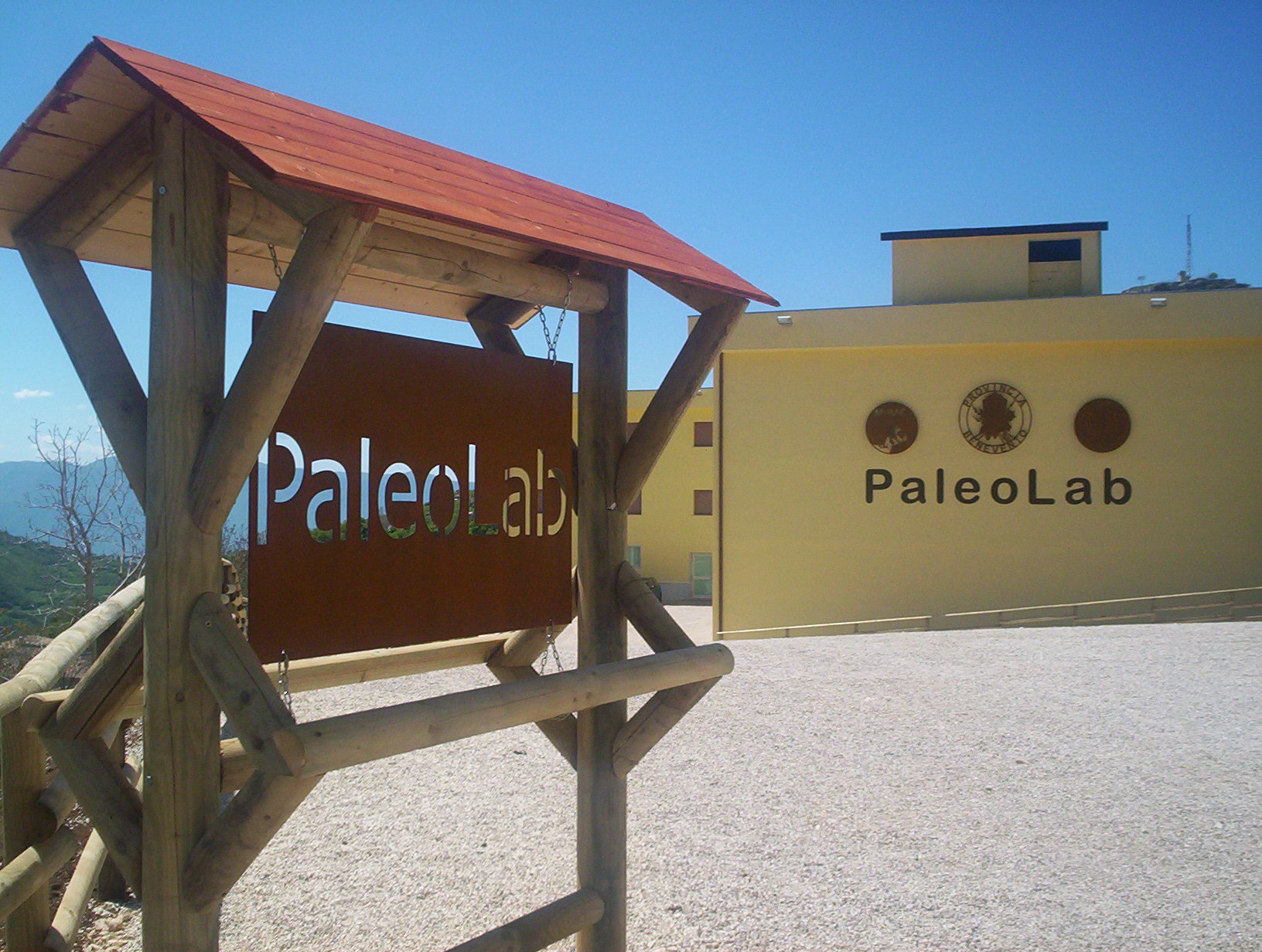 PaleoLab - Geopaleontologisch Park - Pietraroja | Secret World Trip Planner