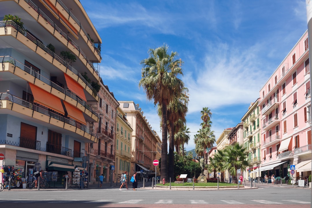 La marche de l'impératrice à Sanremo - Sanremo | Secret World Trip Planner