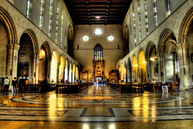 Notre Dame de la Tendresse - Napoli | Secret World Trip Planner
