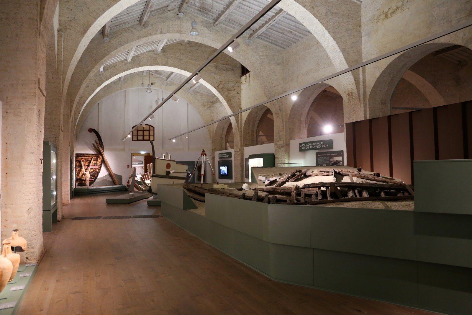 Muzeum Stoczni starożytnych okrętów - Pisa | Secret World Trip Planner