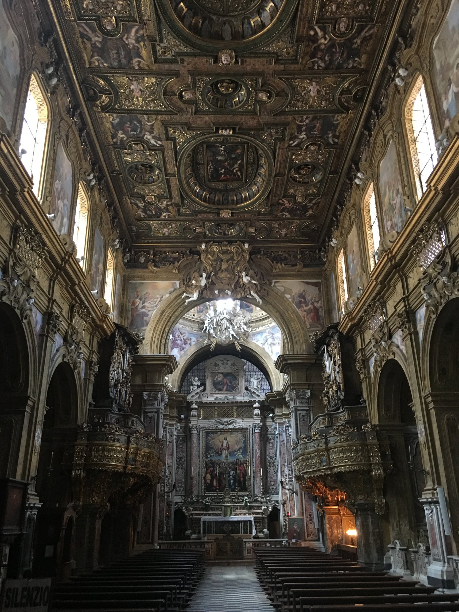 Le sang de Saint Patrick et les célibataires - Napoli | Secret World Trip Planner