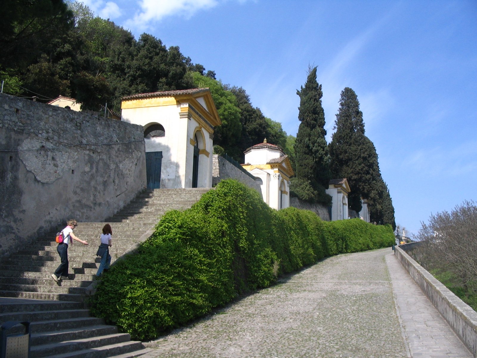 Monselice e la legenda delle sette chiesette - Monselice | Secret World Trip Planner