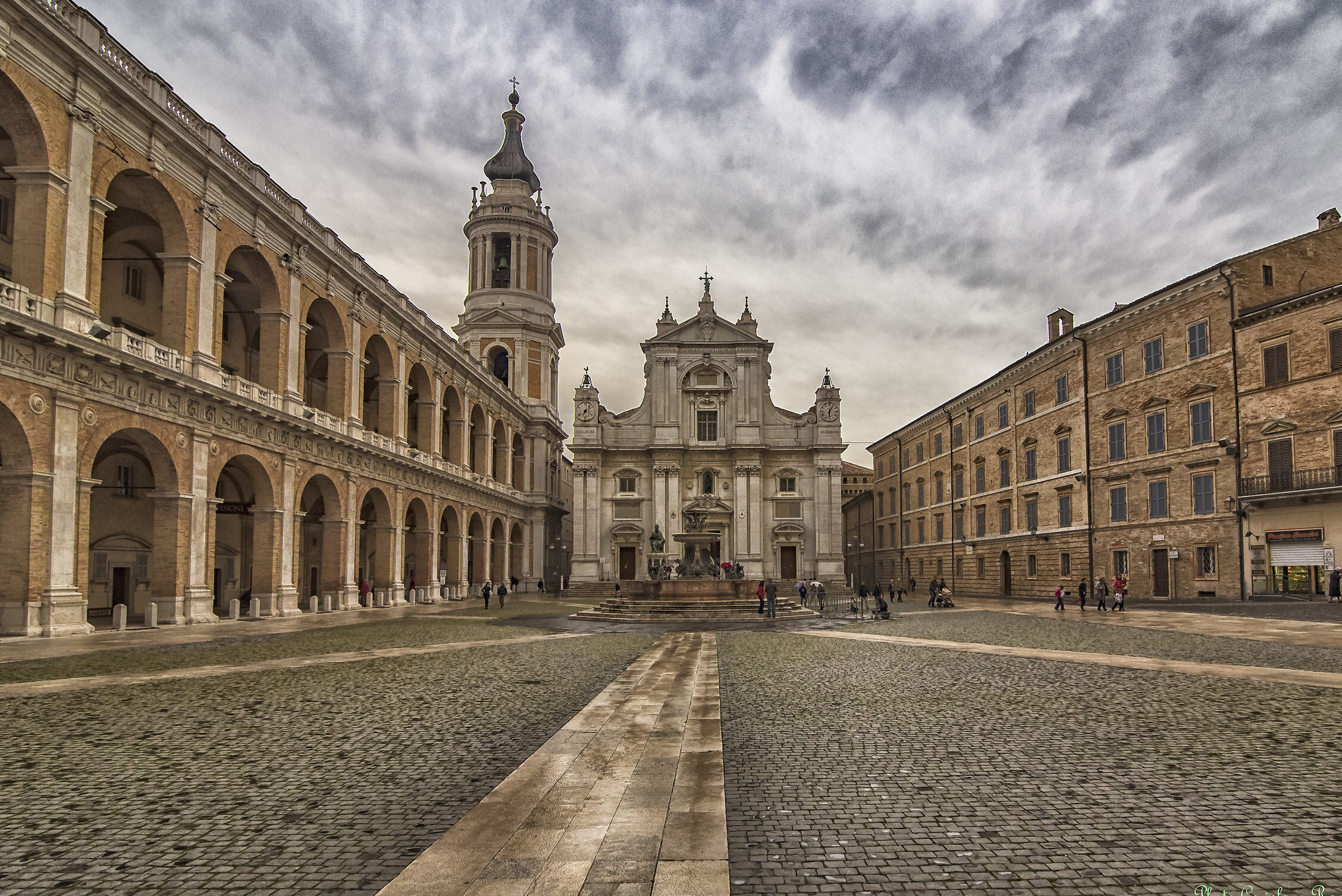 Loreto und die schöne Landschaft der Marken - Loreto | Secret World Trip Planner