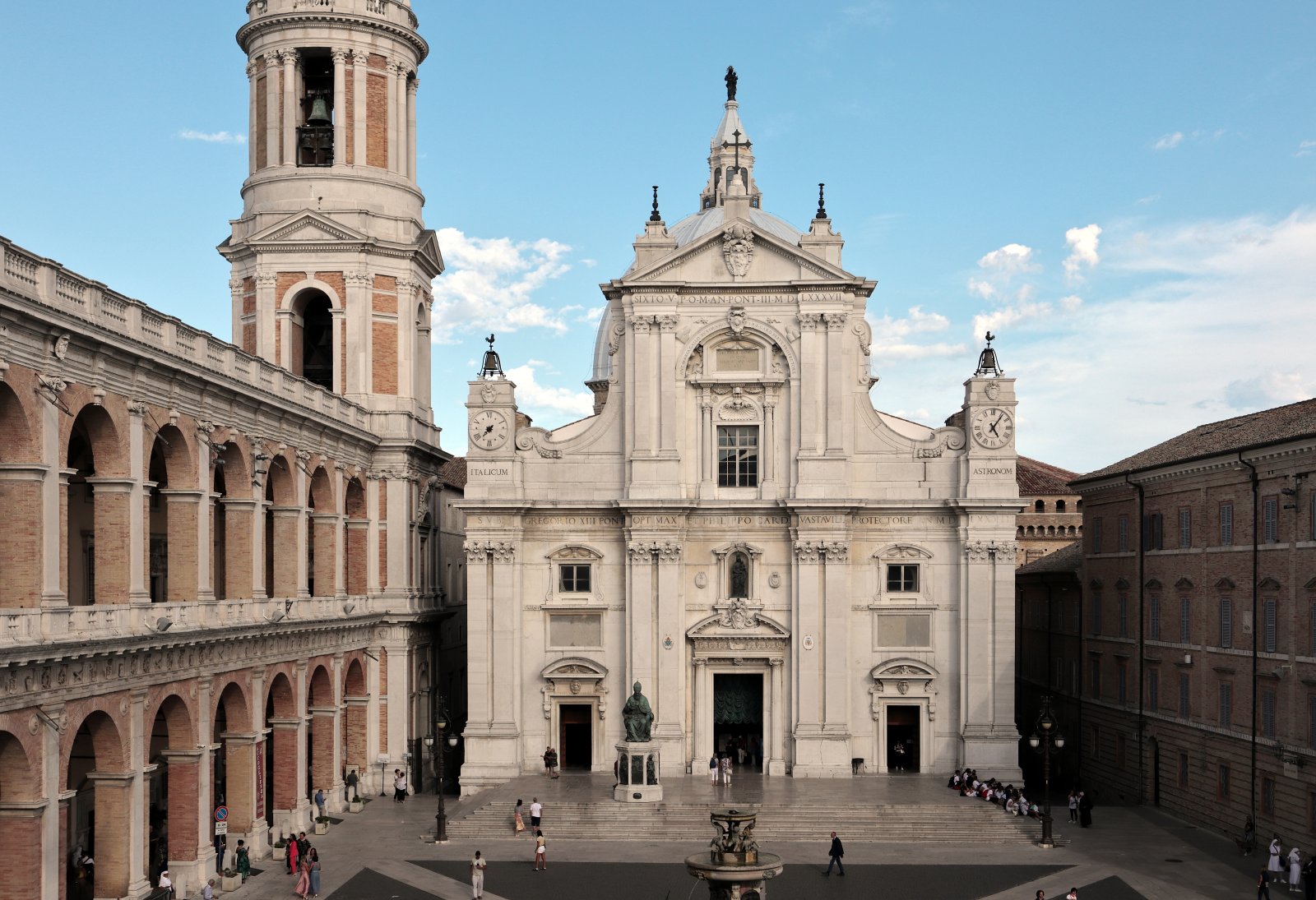 Loreto und die schöne Landschaft der Marken - Loreto | Secret World Trip Planner
