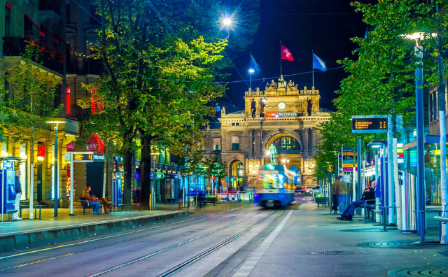 Банхофштрассе - Zürich | Secret World Trip Planner