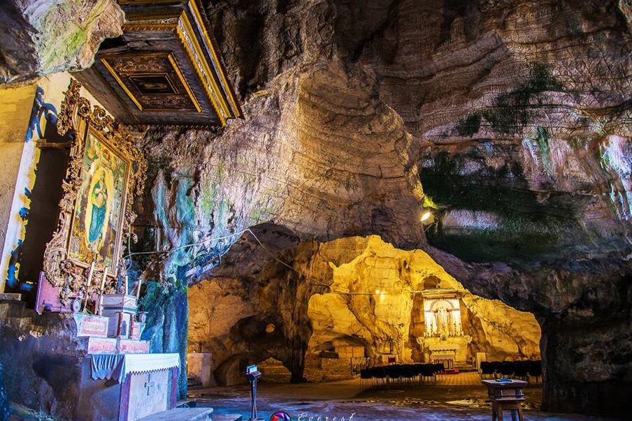 Unesco: La Grotta di San Michele Arcangelo - Sant'Angelo A Fasanella | Secret World Trip Planner