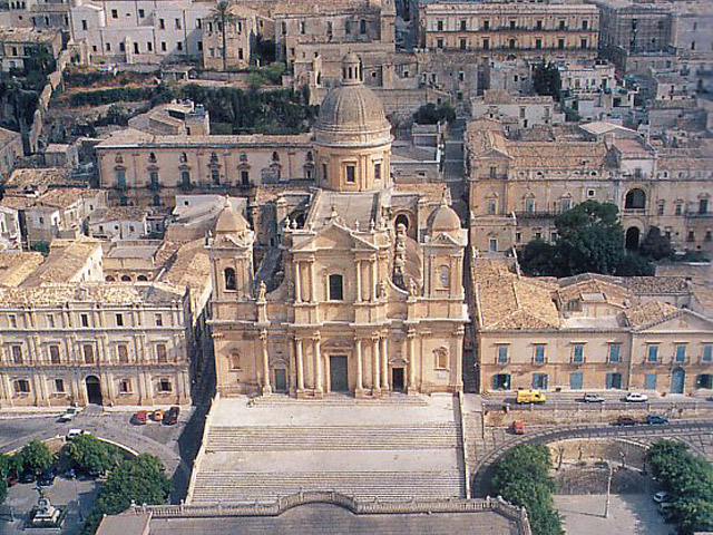 Mutterkirche von San Nicolò - Noto | Secret World Trip Planner