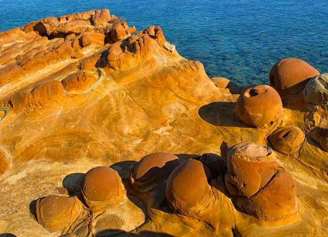 Rocas volcánicas de Lemnos - Lemnos | Secret World Trip Planner