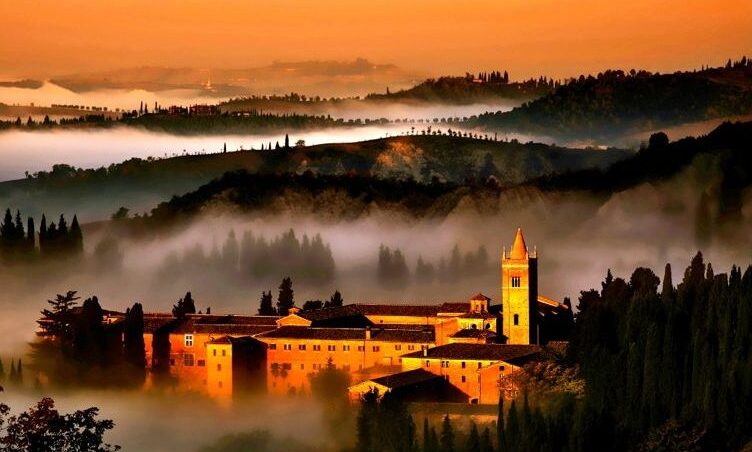 Opactwo Monte Oliveto Maggiore - Asciano | Secret World Trip Planner