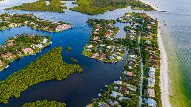 The American Naples - Naples | Secret World Trip Planner