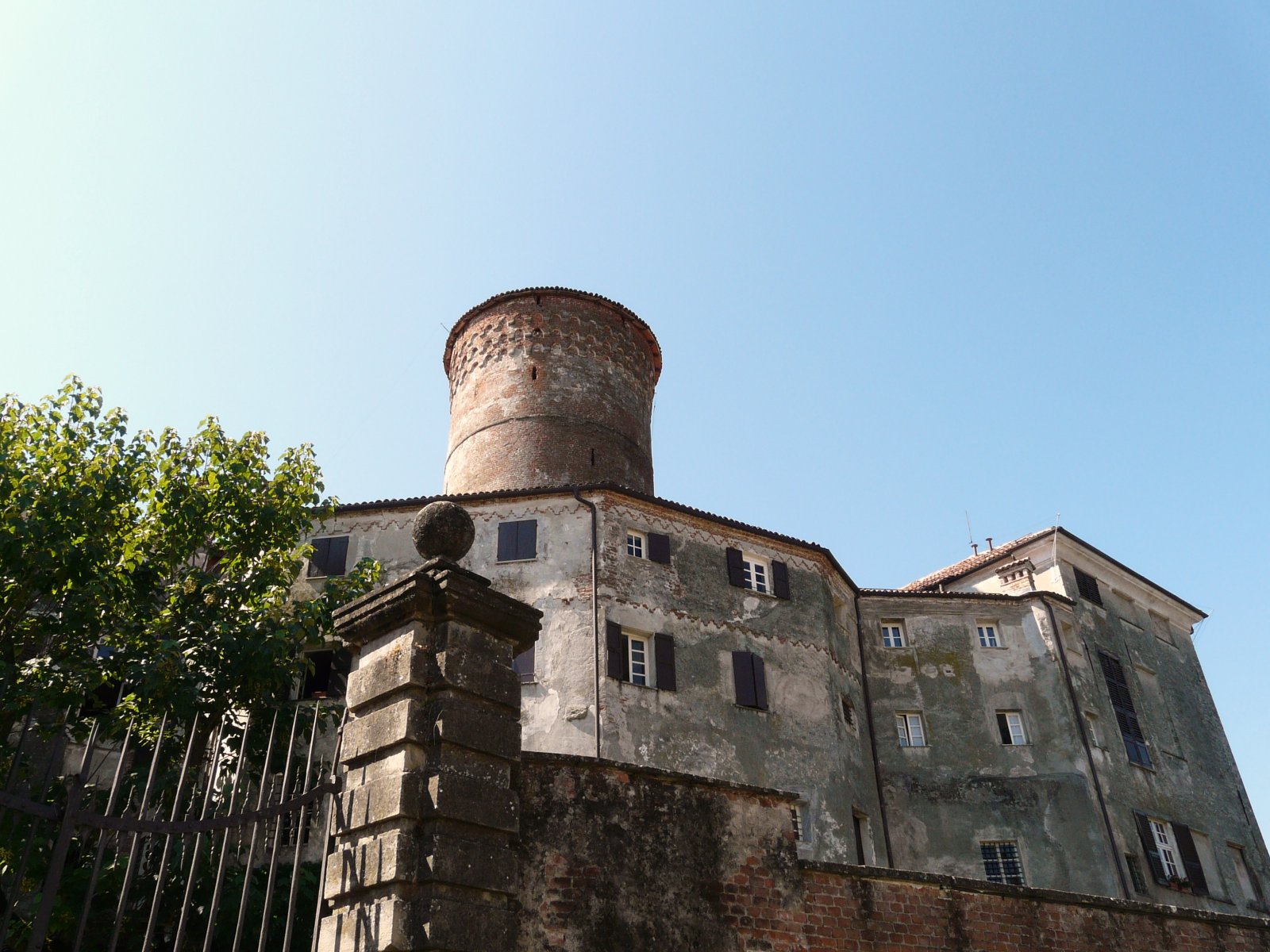 Castello di Rocca Grimalda - Rocca Grimalda | Secret World Trip Planner
