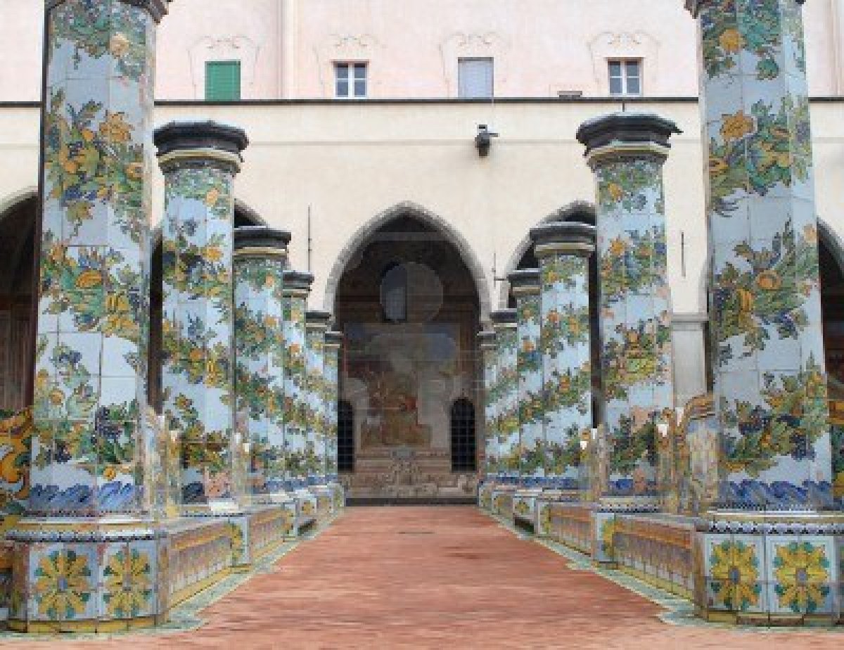 Majolica klooster van Santa Chiara - Napoli | Secret World Trip Planner