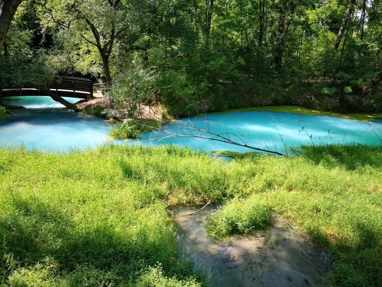 Abruzzo: Lavino Park and the turquoise water - Parco Lavino | Secret World Trip Planner